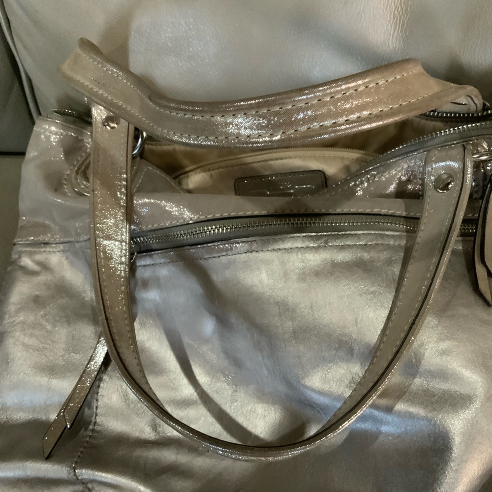 ❤️❤️ Coach Poppy Glam Tote Metallic❤️❤️ - Picture 7 of 9